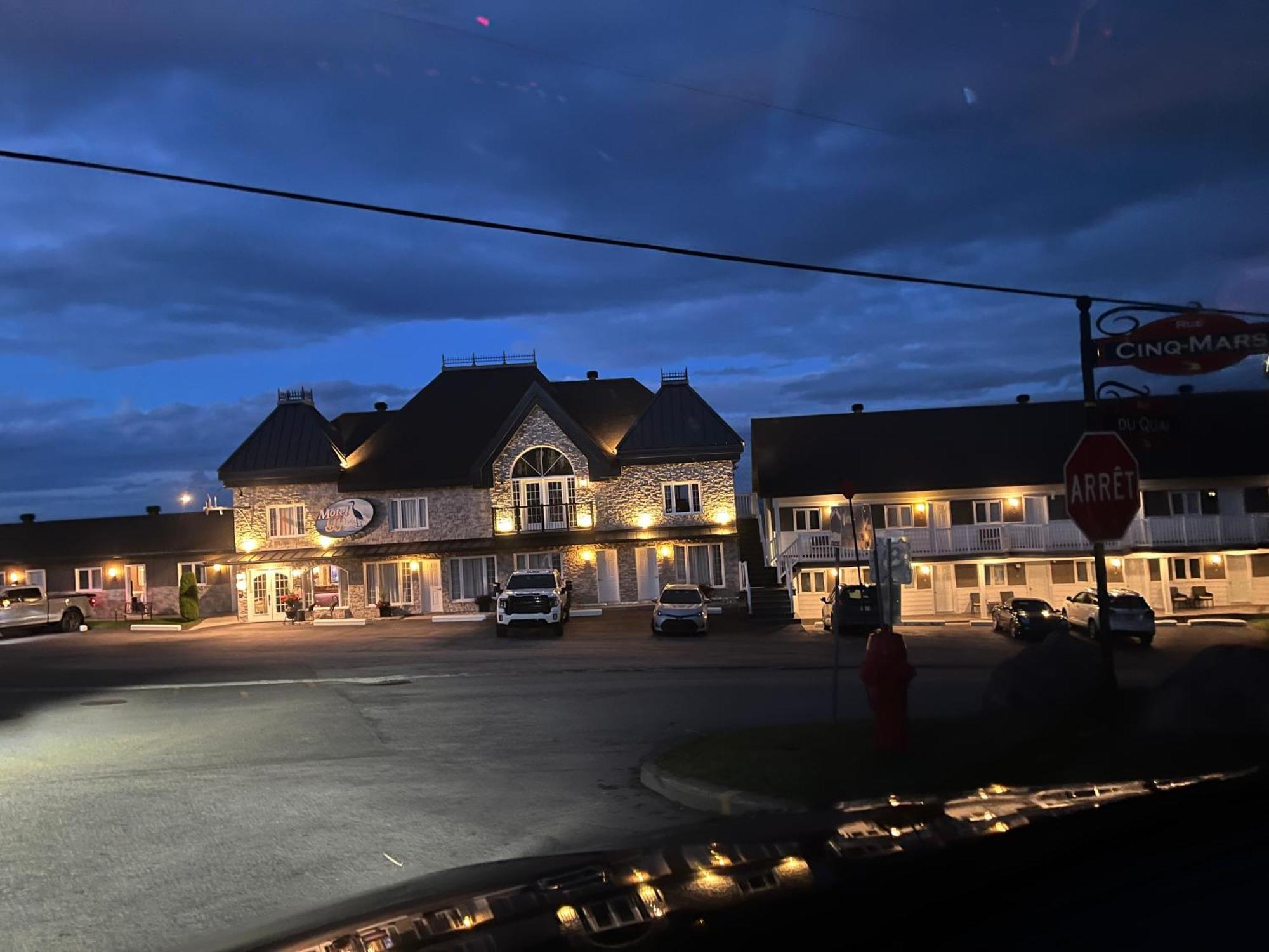 Motel Belvedere Saint-Siméon 外观 照片